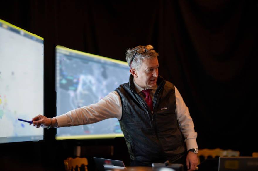 Ο Τραμπ παρακολουθεί την επίθεση κατά του Ιράν από το σπίτι του στο Μαρ α Λάγκο, δείτε φωτογραφίες