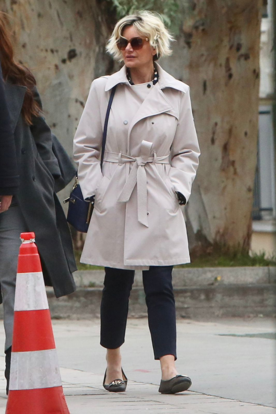 Ελεύθερη με περιοριστικούς όρους μετά την απολογία της η χήρα του Τράγκα: Έδωσε εξηγήσεις για ξέπλυμα και φοροδιαφυγή που αγγίζει τα 13 εκατ. ευρώ