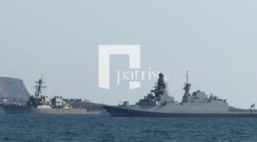 Πρωινός καφές με… θέα πολεμικά πλοία στη Σούδα, δείτε φωτογραφίες