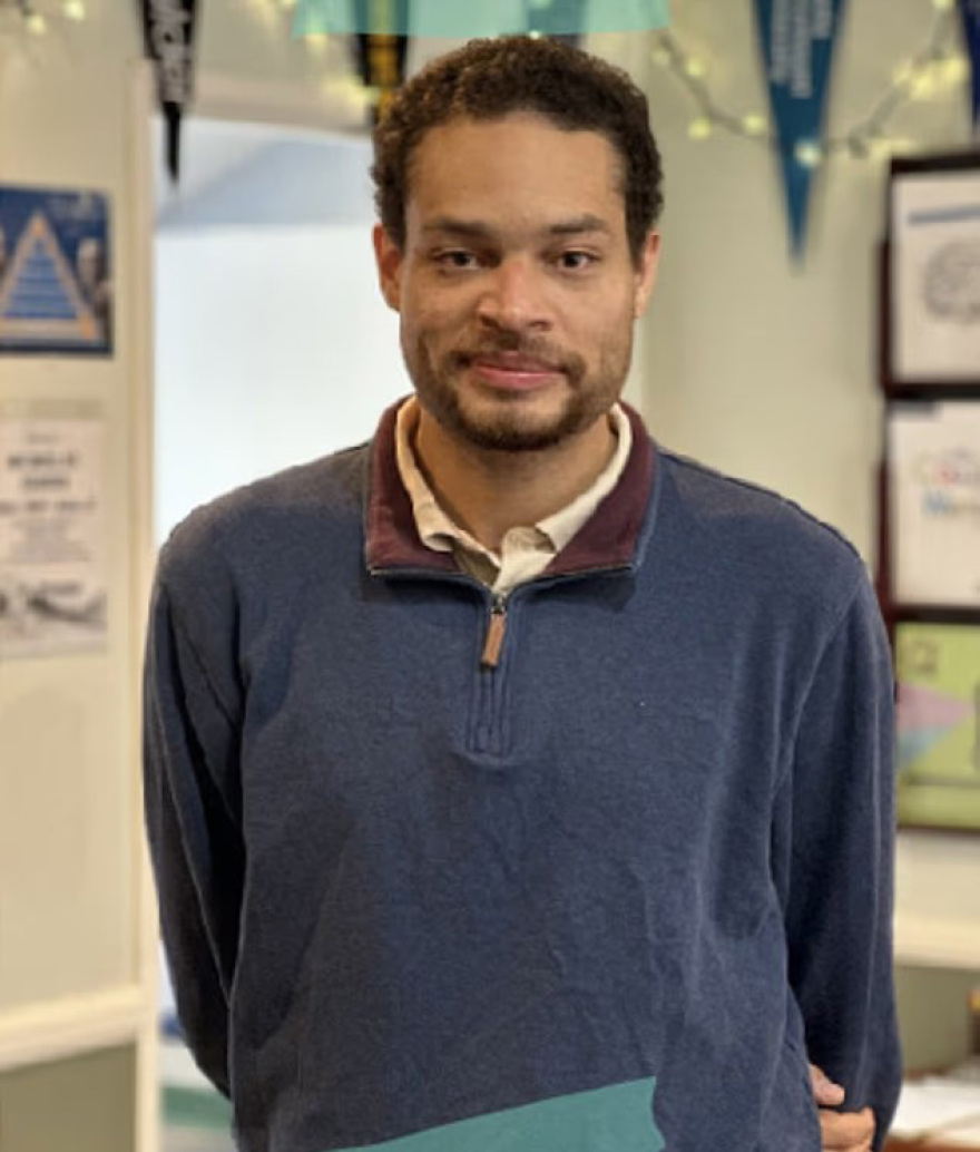 «Δάσκαλος του μήνα», δημιουργός videogames και υποστηρικτής της Κάμαλα: Τι ξέρουμε για τον 31χρονο που άνοιξε πυρ στη δεξίωση με τον Τραμπ