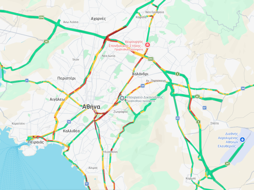Καραμπόλα επτά οχημάτων στον Κηφισό, δυσχέρεια στην κυκλοφορία στο ύψος της εξόδου για Λυκόβρυση
