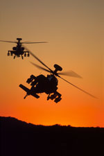 Apache πετάει σε συνεργασία με UAV