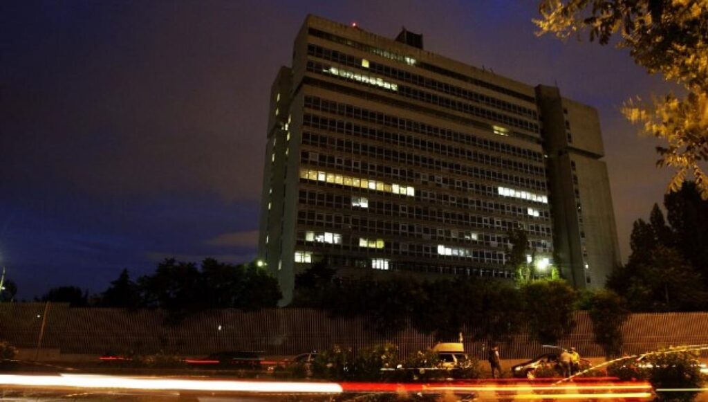 Επιχείρηση χρηματισμού “παράγοντα των Βρυξελλών” από την ΕΥΠ;