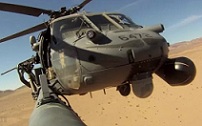 Ένα ασυνήθιστο βίντεο: Ελικόπτερα Blackhawk από μια διαφορετική γωνία