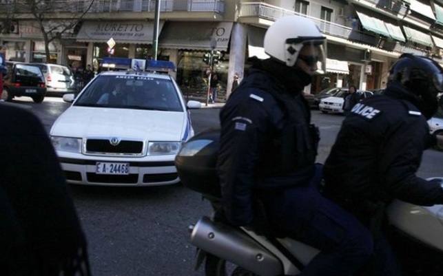 Στα τρία κόβεται οργανωτικά η ΕΛΑΣ