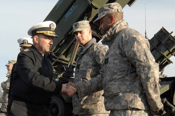 Επιβεβαίωσε ο SACEUR τις βολές SCUD στη Συρία