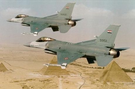 Η Αίγυπτος παρέλαβε αμερικανικά μαχητικά F-16