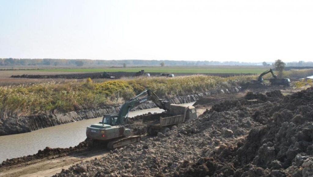 Αιφνιδιαστική επιθεώρηση της τάφρου στον Έβρο