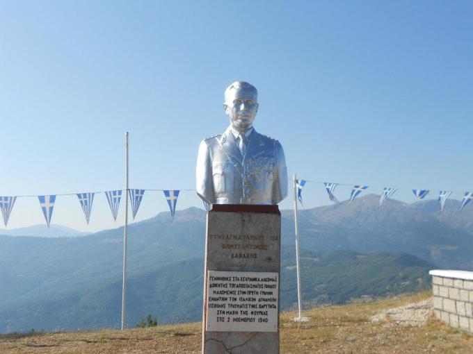 Εντολή για κατασκευή νέας προτομής του Κ. Δαβάκη