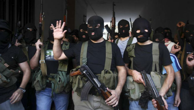 WSJ: «Η CIA παρέχει όπλα στους Σύρους αντάρτες»
