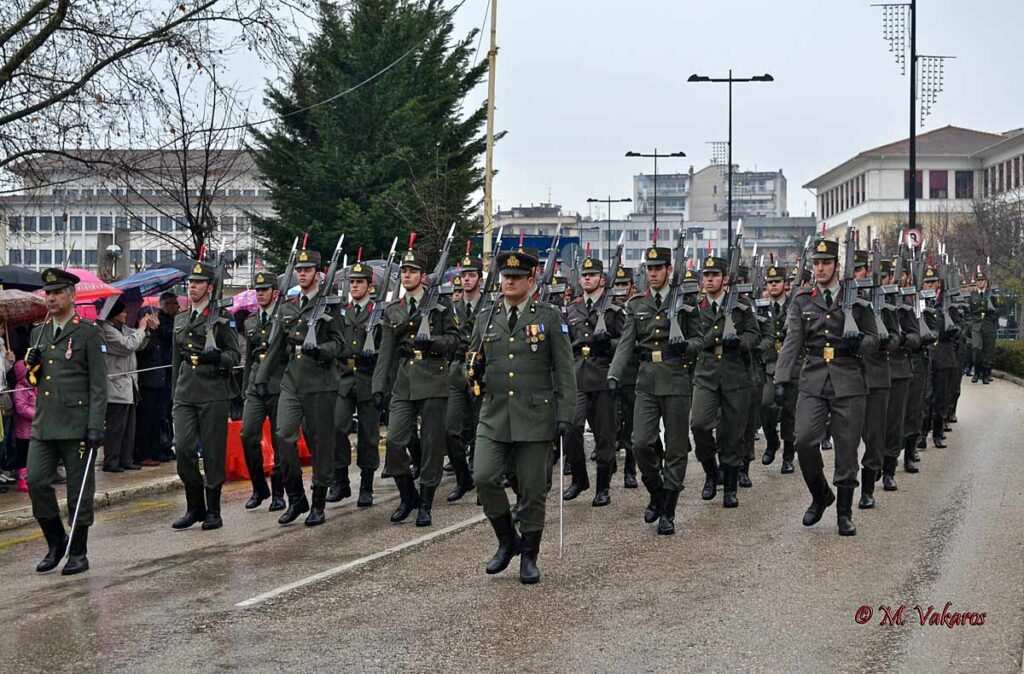 “Κατάπιε” το ελληνικό Γένος η κυβέρνηση
