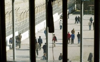 Τρίκαλα: Ηρωίνη, κινητά και μαχαίρια εντοπίστηκαν στις φυλακές