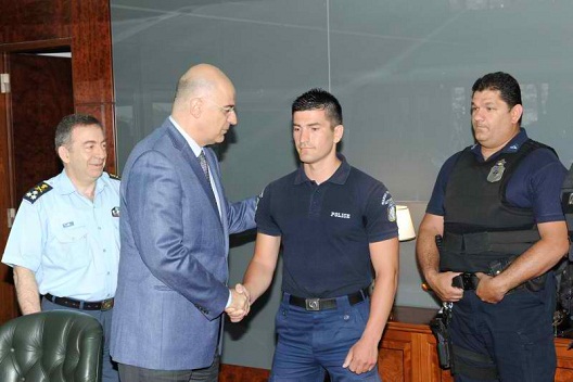 “Η καταδίωξη σταματά μόνο στη σύλληψη του κακοποιού”