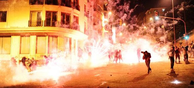 Άλλη μια νύχτα βίας στην Τουρκία
