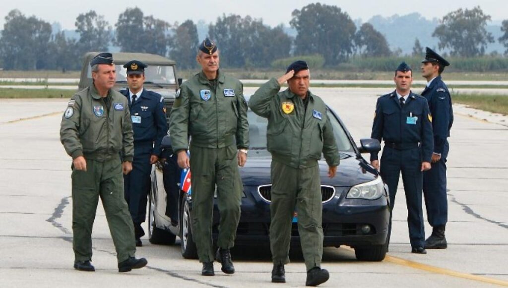 Με A-7 Corsair θα πετάξουν Α/ΓΕΕΘΑ και Α/ΓΕΑ