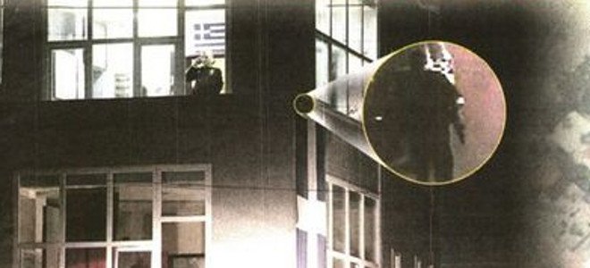 Σε 10″ έγινε το μακελειό στα γραφεία της ΧΑ