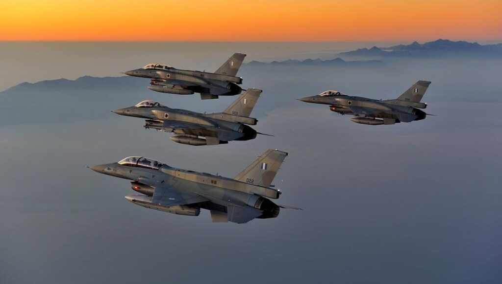 “Γυπαετός 13” με ειδικές δυνάμεις και ΠΑ