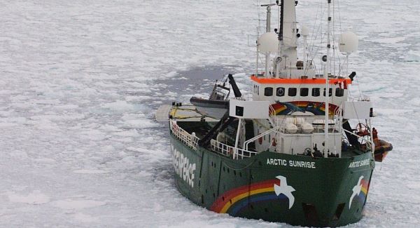 Ρεσάλτο από ρωσικές ειδικές δυνάμεις στην Greenpeace