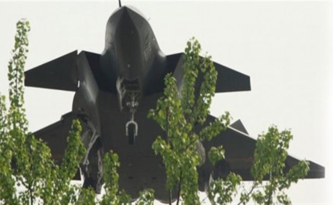 Κίνα: Πρώτη πτήση μη επανδρωμένου μαχητικού