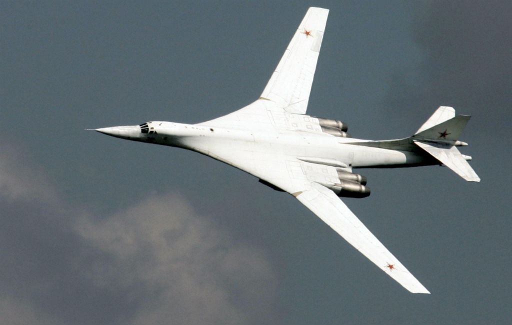 Βολές βλημάτων AS-15 Kent-C από Tu-160!