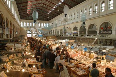 Έφοδος της ΥΠΟΑΔΗΕ σε καταστήματα στην Αττική και στη Βαρβάκειο