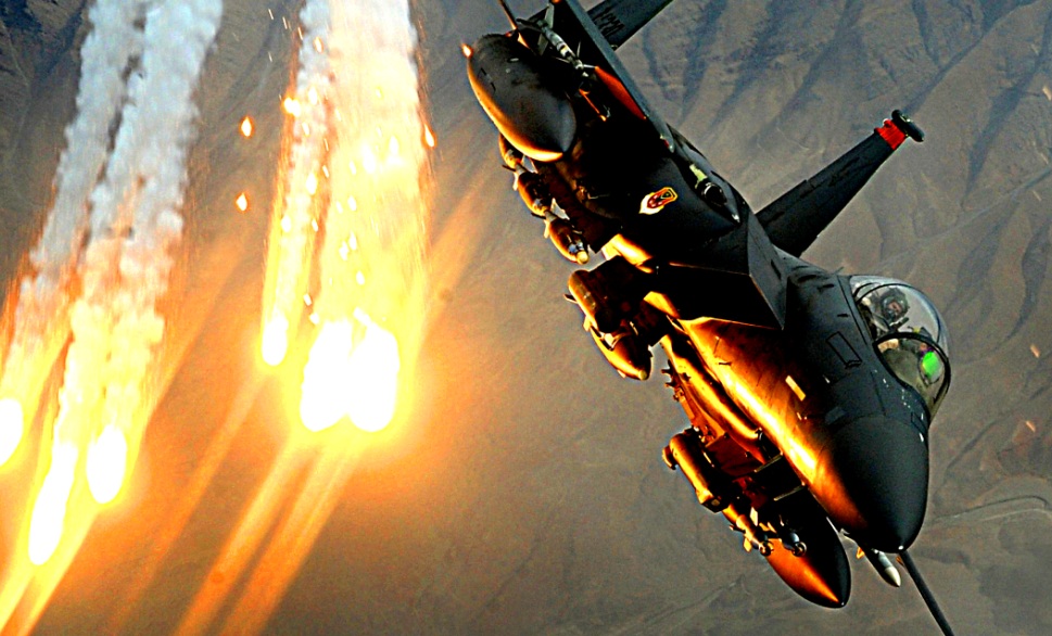 F-15C Vs Su-27/35: Η απόλυτη αερομαχία!