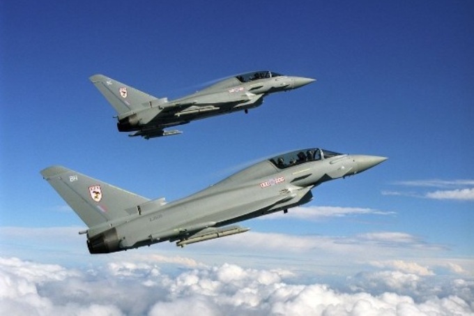 Eurofighter Typhoon Vs… Eurofighter Typhoon
