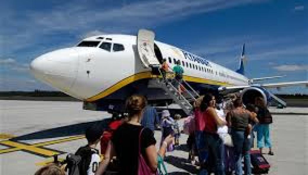 Θέσεις εργασίας στην Ελλάδα προκηρύσει η Ryanair