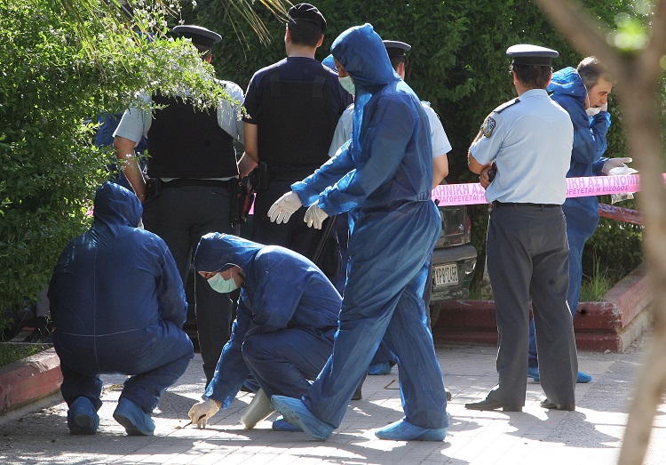 «Ολόκληρη τρομοκρατική οργάνωση ξέχασε ο Δένδιας»
