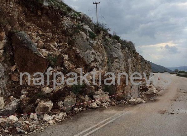 Εκκένωση οικισμού λόγω επικείμενης κατολίσθησης στην Κεφαλονιά