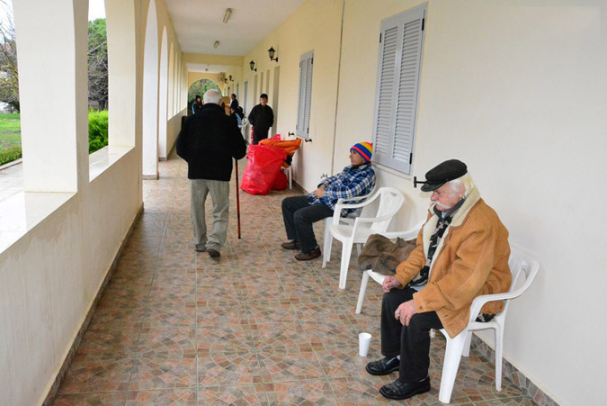 Κεφαλονιά: Στον Αγ. Γεράσιμο βρίσκουν καταφύγιο οι ηλικιωμένοι (vid-εικόνες)