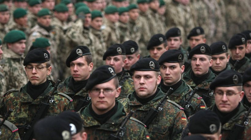 Η Γερμανία σκέφτεται να στείλει στρατιωτική δύναμη στη Σομαλία