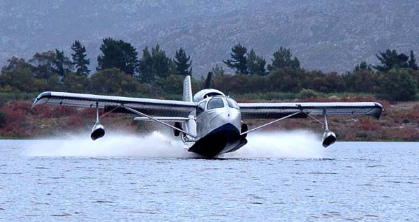 Ερχονται υδροπλάνα σε 11 περιοχές της Ελλάδας