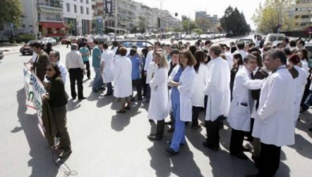 Γεωργιάδης: Δεν θα υπάρξει παρέμβαση της αστυνομίας στις καταλήψεις των γιατρών του ΕΟΠΥΥ