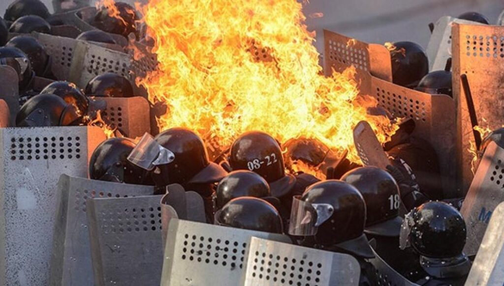 Β. Γιανουκόβιτς: “Η Ουκρανία έχει καταληφθεί από νεοφασίστες που κατευθύνονται από το εξωτερικό”