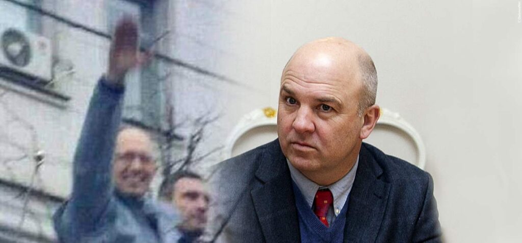 Γιατί “σφυρίζουν αδιάφορα” ΗΠΑ, Μούιζνιεκς και AJC στη νεοναζιστική κυβέρνηση της Ουκρανίας;