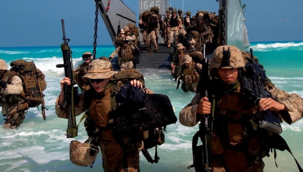 H Ουκρανία καλεί  το ΝΑΤΟ να μπει σε πόλεμο – Ρωσικά υποβρύχια στη Σεβαστούπολη