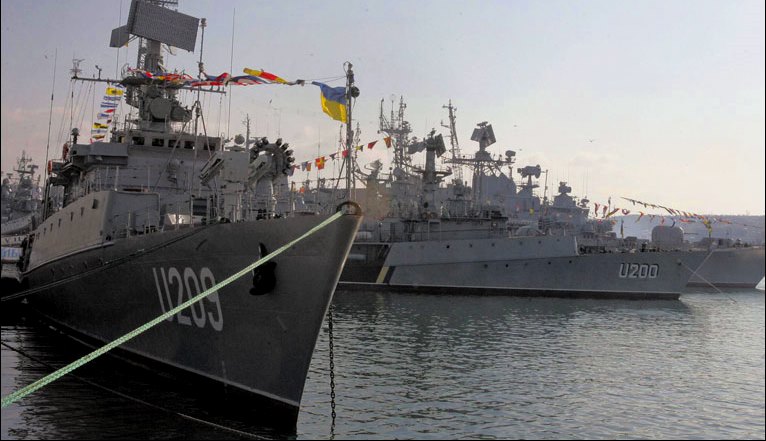 Συγκλονιστικές εξελίξεις: Παραδόθηκε στην Ρωσία ο ουκρανικός Στόλος και αυτομόλησε ο Ουκρανός Α/ΓΕΝ!