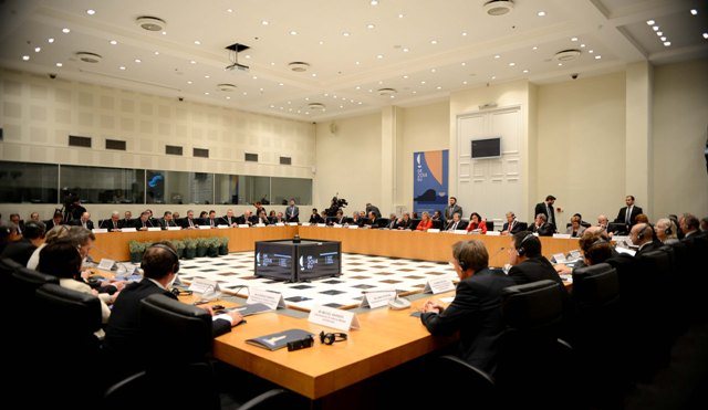 Έκτακτη σύνοδος κορυφής στις Βρυξέλλες για την κρίση στην Ουκρανία