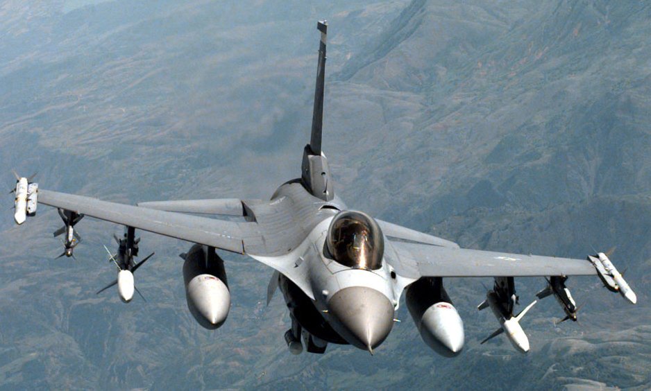 12 F-16 στέλνουν οι Αμερικανοί στην Πολωνία