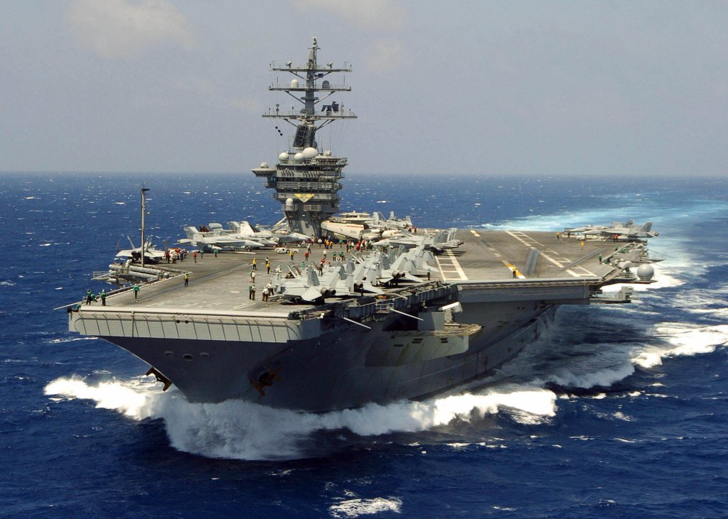 Στην Τουρκία το USS George H.W. Bush μαζί με το USS Philippine Sea