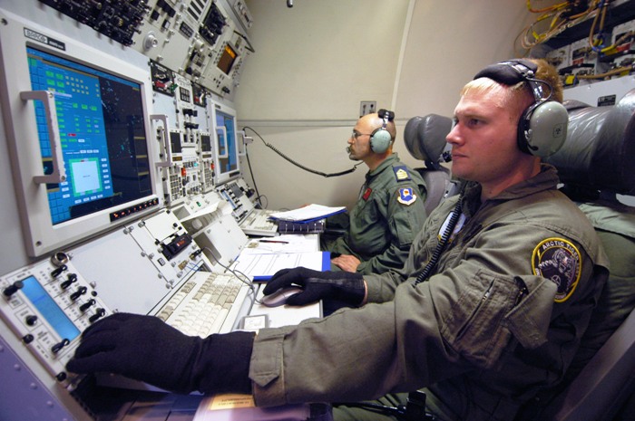 Με AWACS θα παρακολουθεί το ΝΑΤΟ την κατάσταση στην Ουκρανία