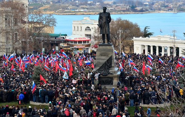 Κριμαία: Οι κάτοικοι θα έχουν ρωσικό ή ουκρανικό διαβατήριο- Δυο γλώσσες, ρωσική και κριμαϊκή ταταρική