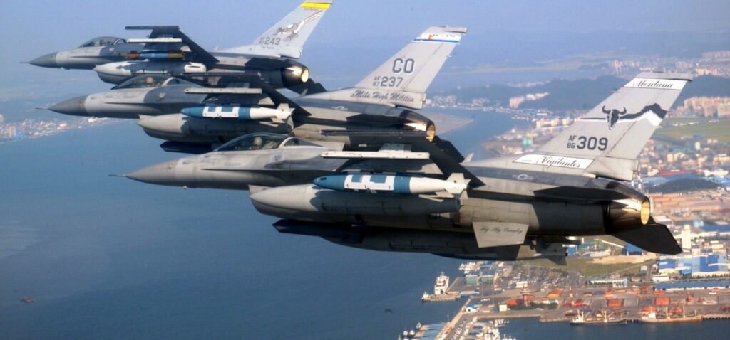 Το ΝΑΤΟ ξεκίνησε αεροπορικές ασκήσεις στην Κεντρική Πολωνία απέναντι στα ρωσικά Su-30