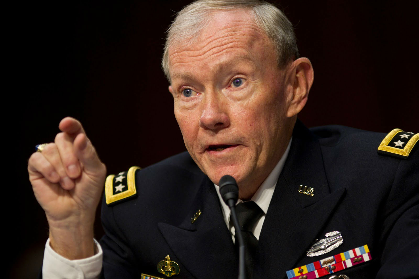 Martin Dempsey: “Θα επέμβουμε στρατιωτικά αν χρειαστεί στην ουκρανική κρίση”