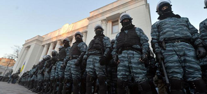 Οι Μπερκούτ θα περιφρουρήσουν το κριμαϊκό δημοψήφισμα