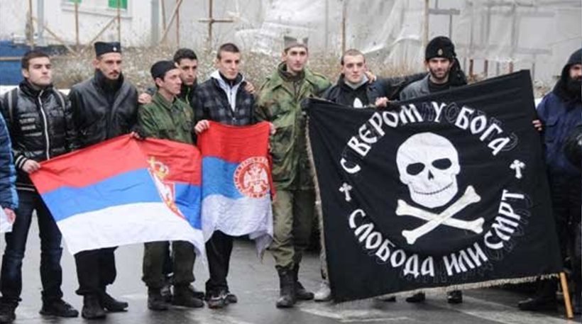 Σέρβοι πηγαίνουν στην Κριμαία για να σταθούν στο πλευρό των ομόδοξων Ρώσων