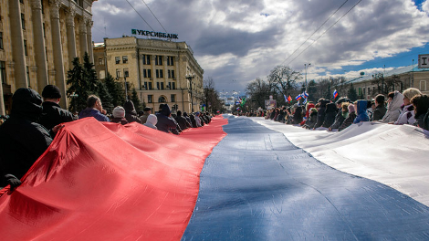 Στο Χάρκοβο ζητούν δημοψήφισμα – Στο Ντόνετσκ κατέλαβαν κυβερνητικά κτίρια