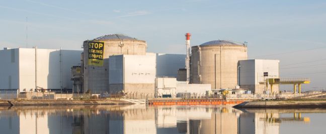 Διαμαρτυρία της Greenpeace σε πυρηνικό σταθμό της Γαλλίας