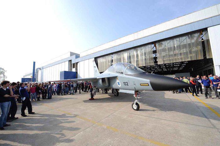 Βγήκε από τη γραμμή παραγωγής το πρώτο ισραηλινό Μ-346